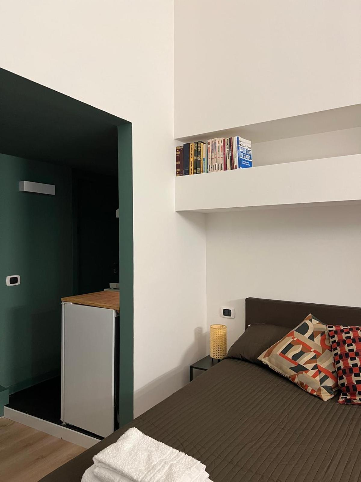 Апартаменты Martuccihouse Неаполь Экстерьер фото